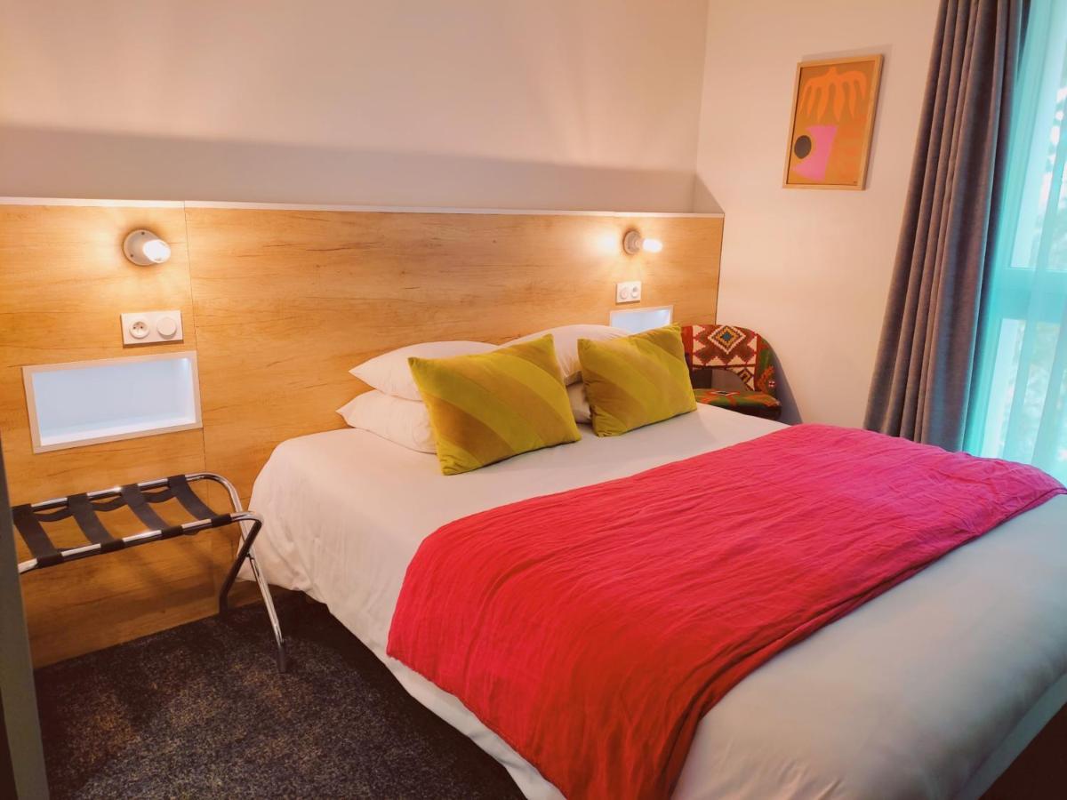 Hotel Le Collonges Tv Connecte Wifi Netflix Брив ла Гайард Екстериор снимка